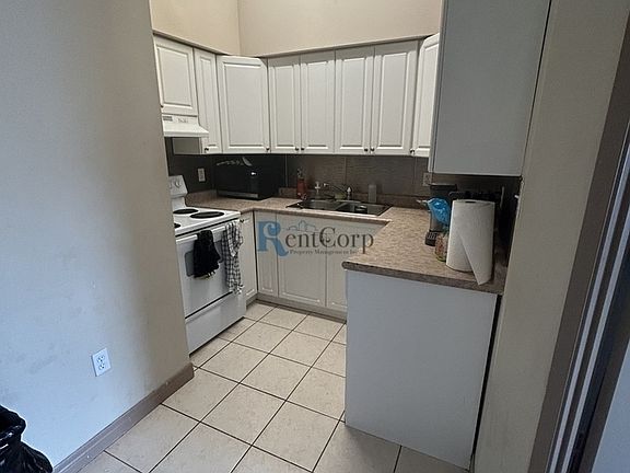 5th image of 603 Lester St Unit 1