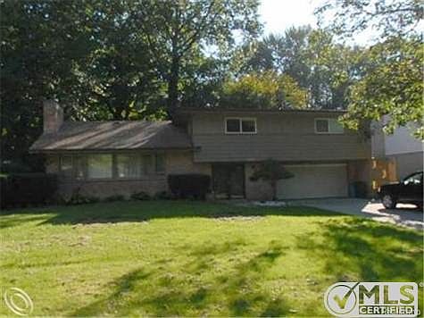 29858 Fall River.jpg