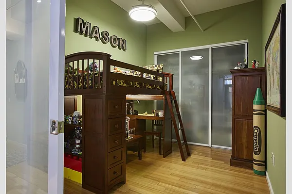 Sold by Stribling | media 6