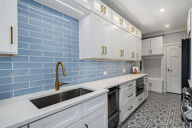 73 E Elm St #4B — Photo 13