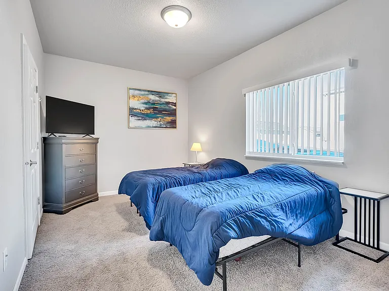 Willow Falls Apartments — Photo 4