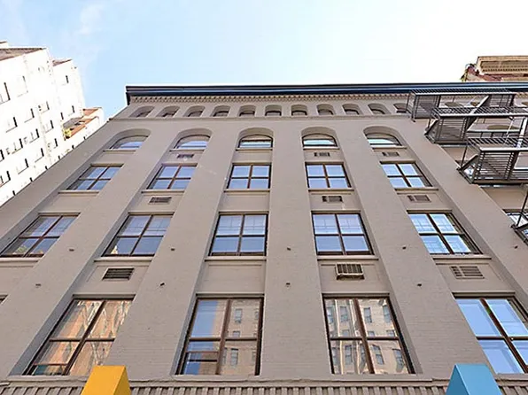 160 West 16th Street image 1 of 12