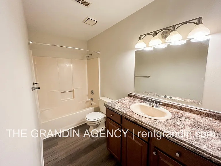 1344 Mabry Ave SE — Photo 9