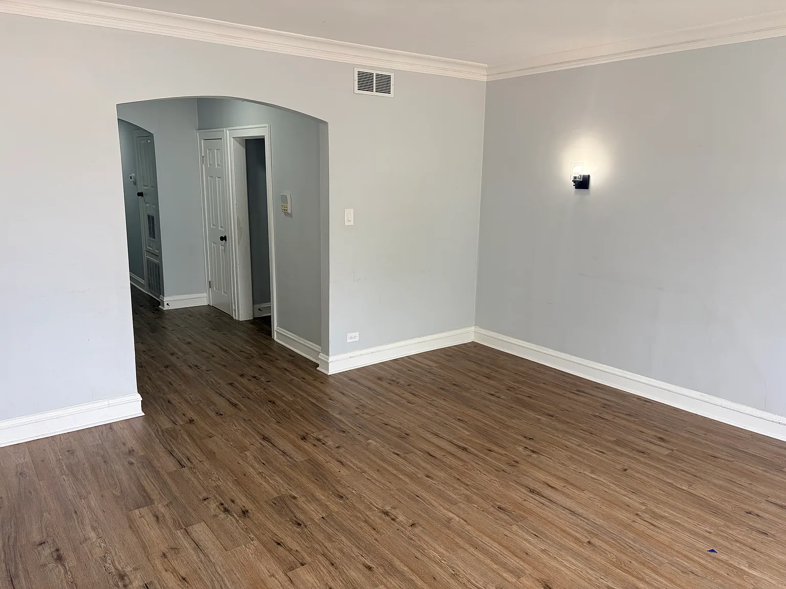 3 bed, 1500 sqft, $1,900 — Photo 3