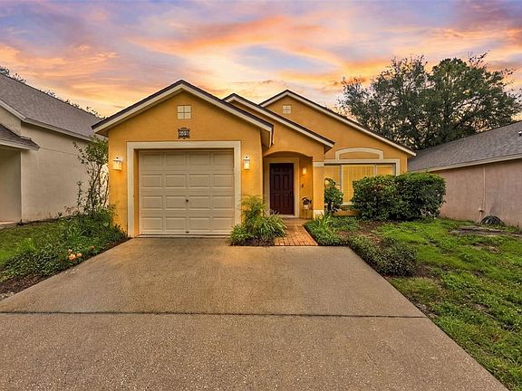 2nd image of 609 CAPE COD CIR