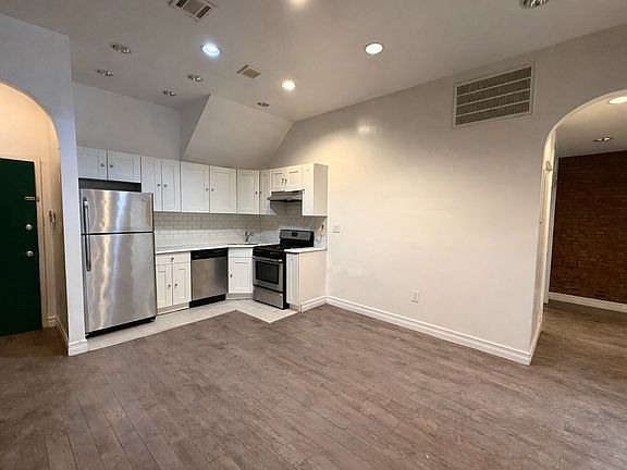2nd image of 264 Irving Ave #1A