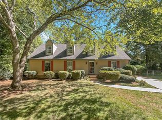 4108 Ridgedale Dr, Greensboro, NC 27455