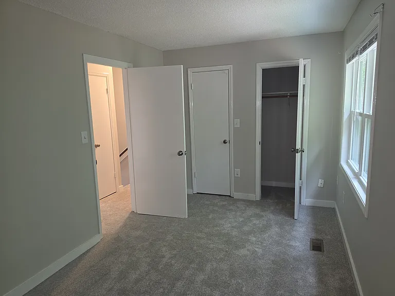 3622 Colchester St #8 — Photo 16