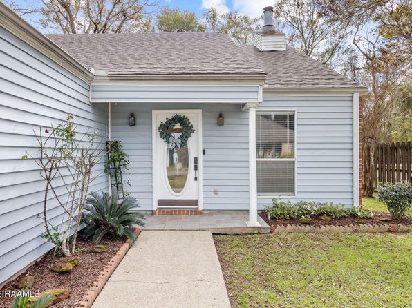 110 Cheshire Cir, Lafayette, LA 70506