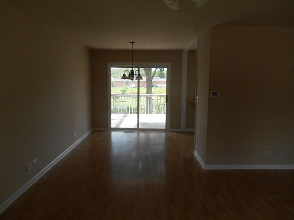 5th image of 1554 Charles Drive
