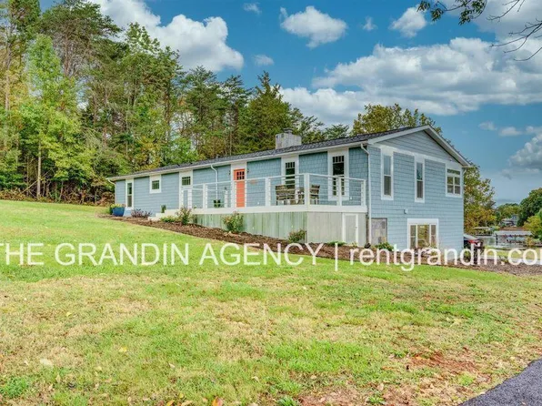 1684 Dudley Amos Rd, Moneta, VA 24121