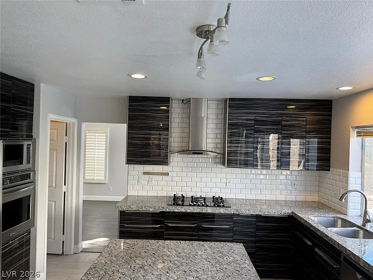 8218 Mount Nido Dr — Photo 5