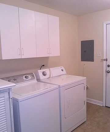 4th image of 18W079 Kirkland Ln