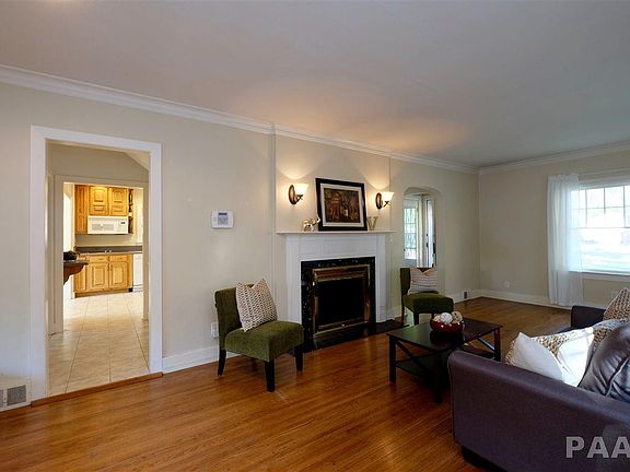 4th image of 412 W Forrest Hill Ave