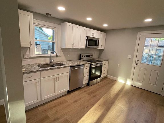 2nd image of 1 Vineland Ave