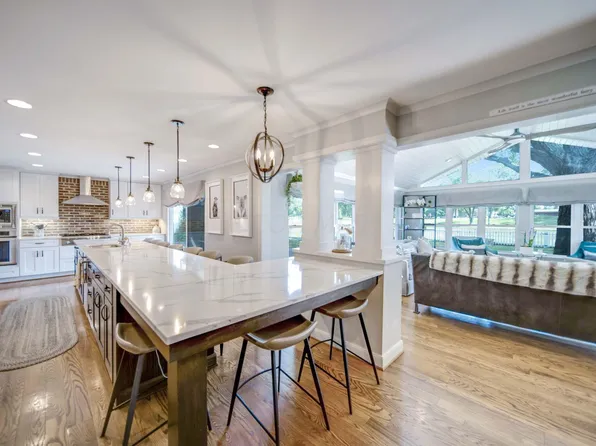 1192 Clubview Blvd S, Columbus, OH 43235