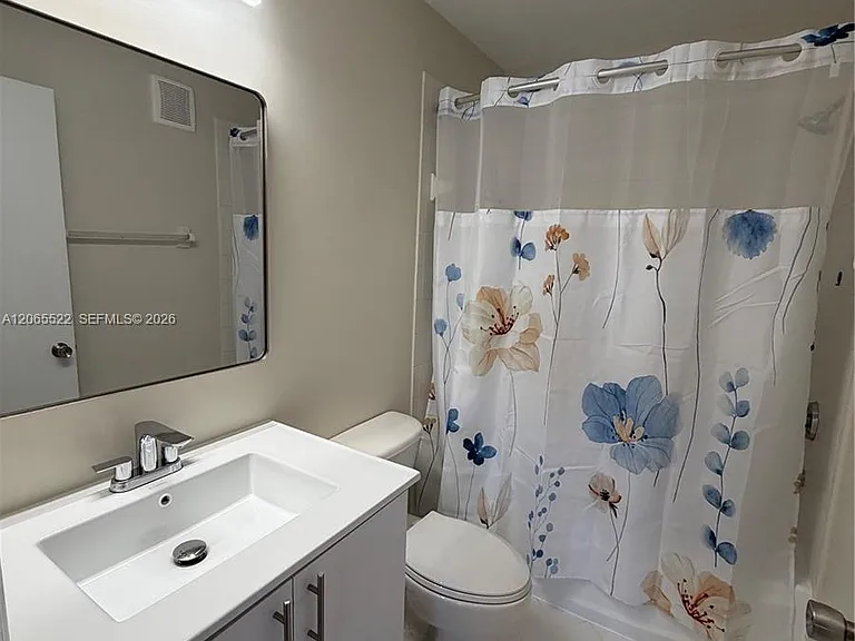 1250 SE 29th St #20258 — Photo 10