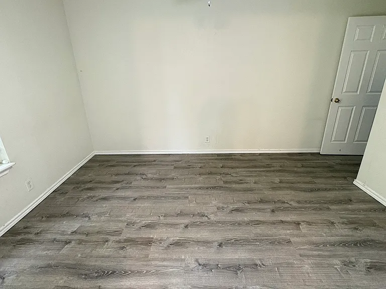 427 Cynisca St #C — Photo 10