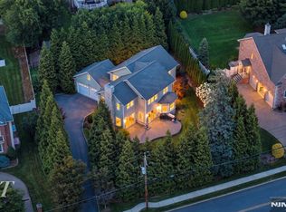 519 Homans Ave, Closter, NJ 07624