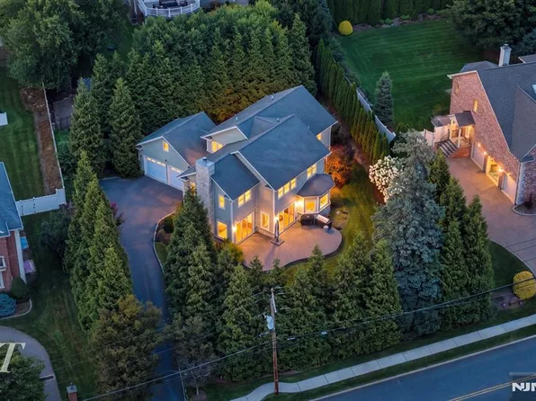 519 Homans Ave, Closter, NJ 07624