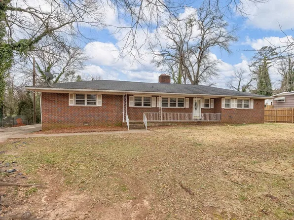 100 Pinedale Ct, Spartanburg, SC 29301