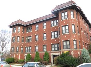 6705 S Merrill Ave APT 3A, Chicago, IL 60649