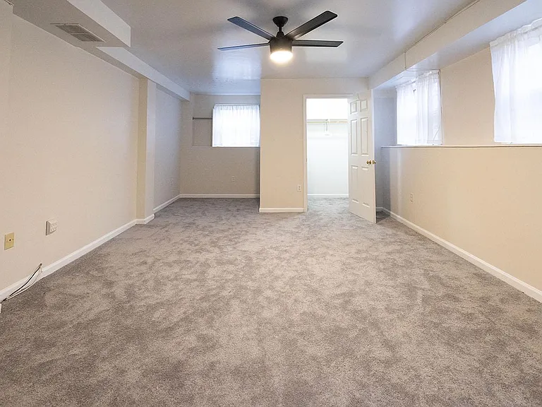 4209 Kilbourne Dr — Photo 9