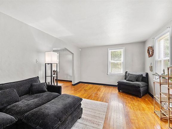 4th image of 1222 Romine Ave