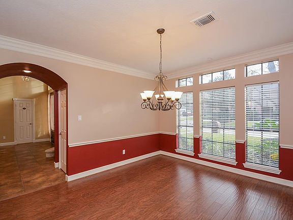 5th image of 1810 Field Briar Dr