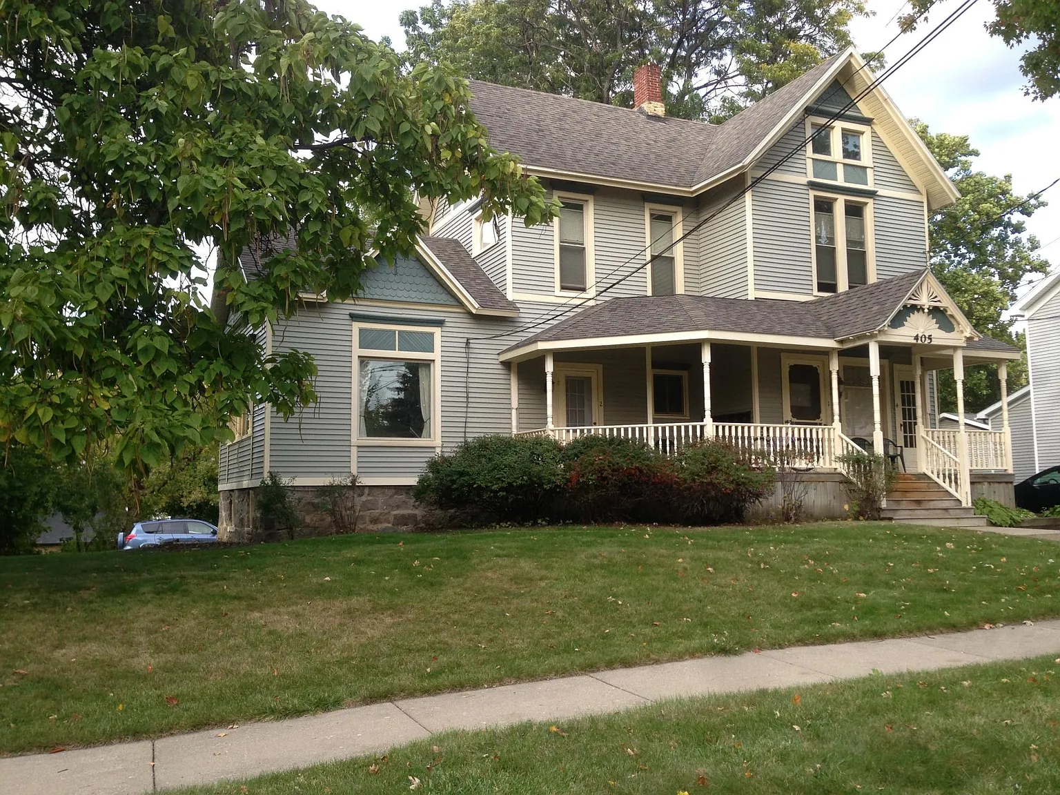 405 E Higham St photo 1