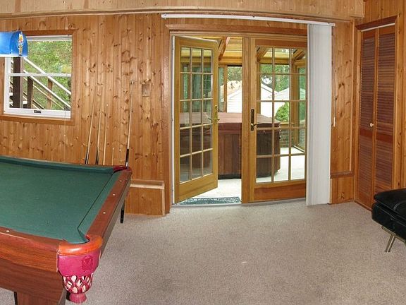 GAME ROOM IN BASEMENT