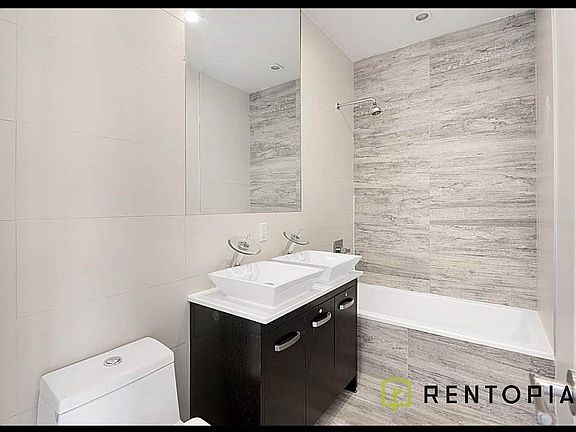 4th image of 96 De Sales Pl APT 4D
