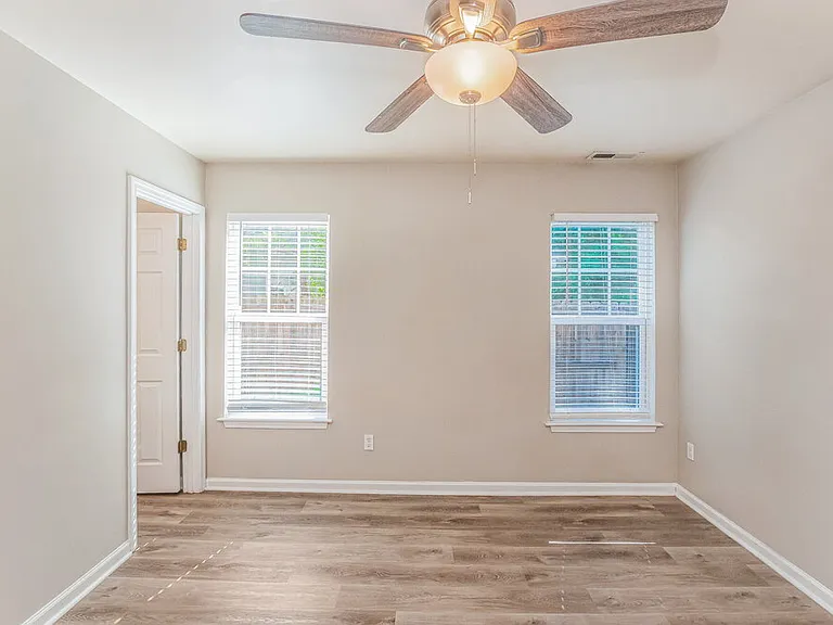 821 Skinner Dr — Photo 7