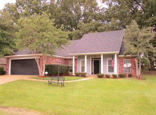 306 Wildwood Blvd, Jackson, MS 39212