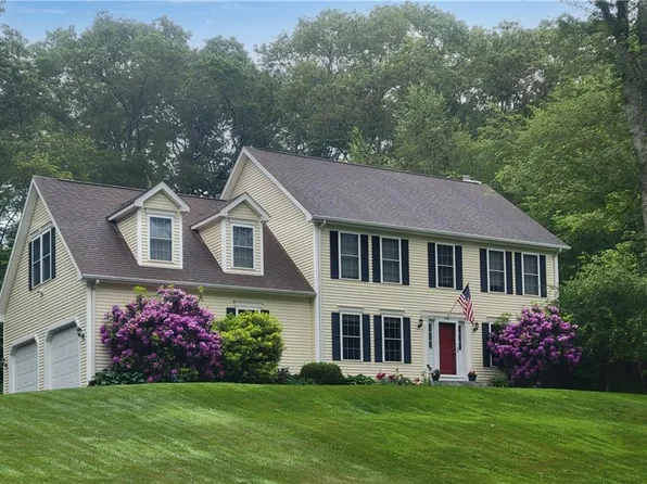 68 Wyassup Rd, North Stonington, CT 06359