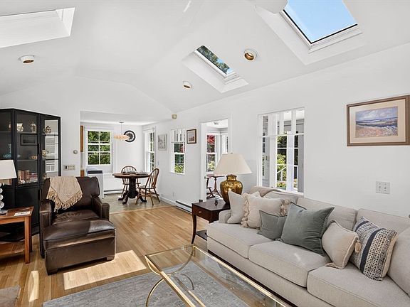 5th image of 60 Valley Farm Rd