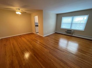 34 Fairview St #C2, West Hartford, CT 06119