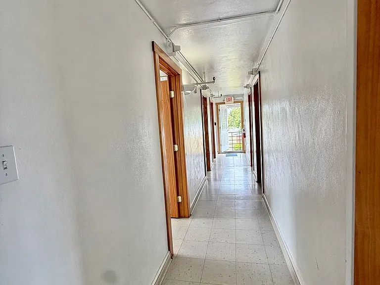 312 W State St #4 — Photo 6