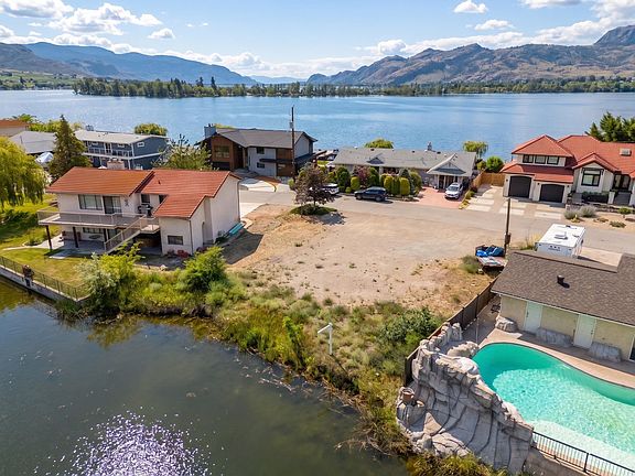 2nd image of 54 Harbour Key Dr