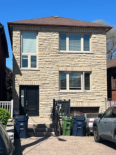 376 Blackthorn Ave #UPPER Photo 1 376 Blackthorn Ave #UPPER Photo 1
