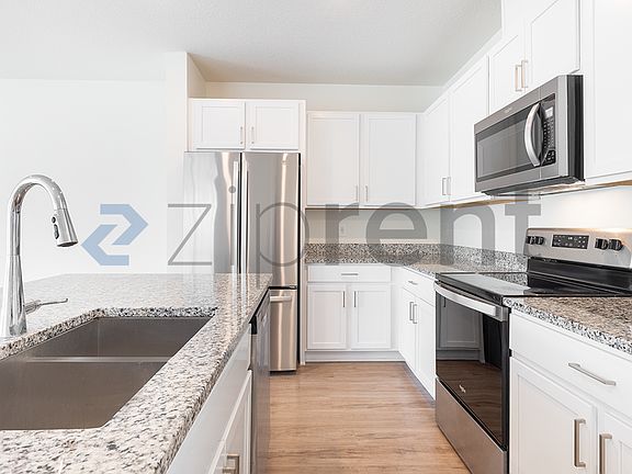 3rd image of 577 Stoney Point Cir