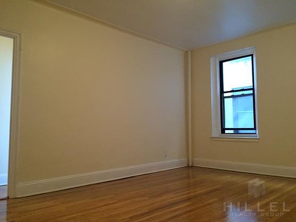3rd image of 4309 47th Ave APT 3N