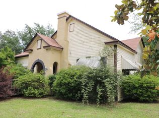 383 W Olive St, Jasper, TX 75951