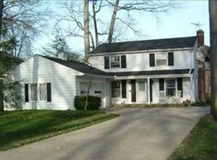4621 W 225th St, Fairview Park, OH 44126
