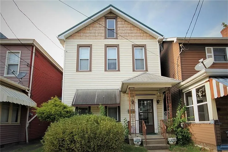 539 3rd Ave photo 1