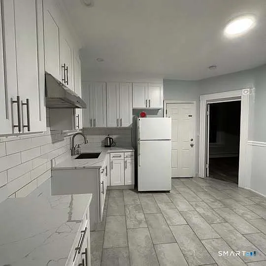 178 Clarence St #2 — Photo 6