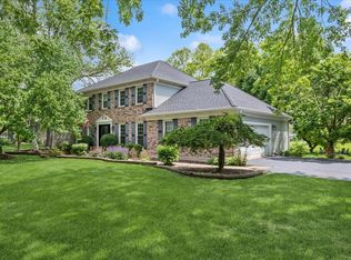 3002 Easton Pl, Saint Charles, IL 60175