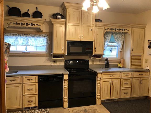 5th image of 307 E Daggy St
