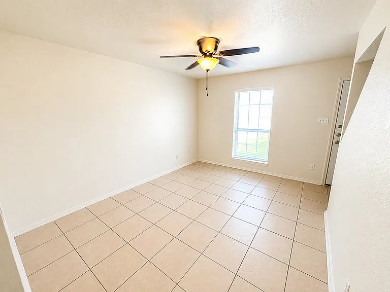 1206 Industrial Blvd — Photo 4
