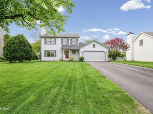 1574 Indian Creek Dr, Perrysburg, OH 43551